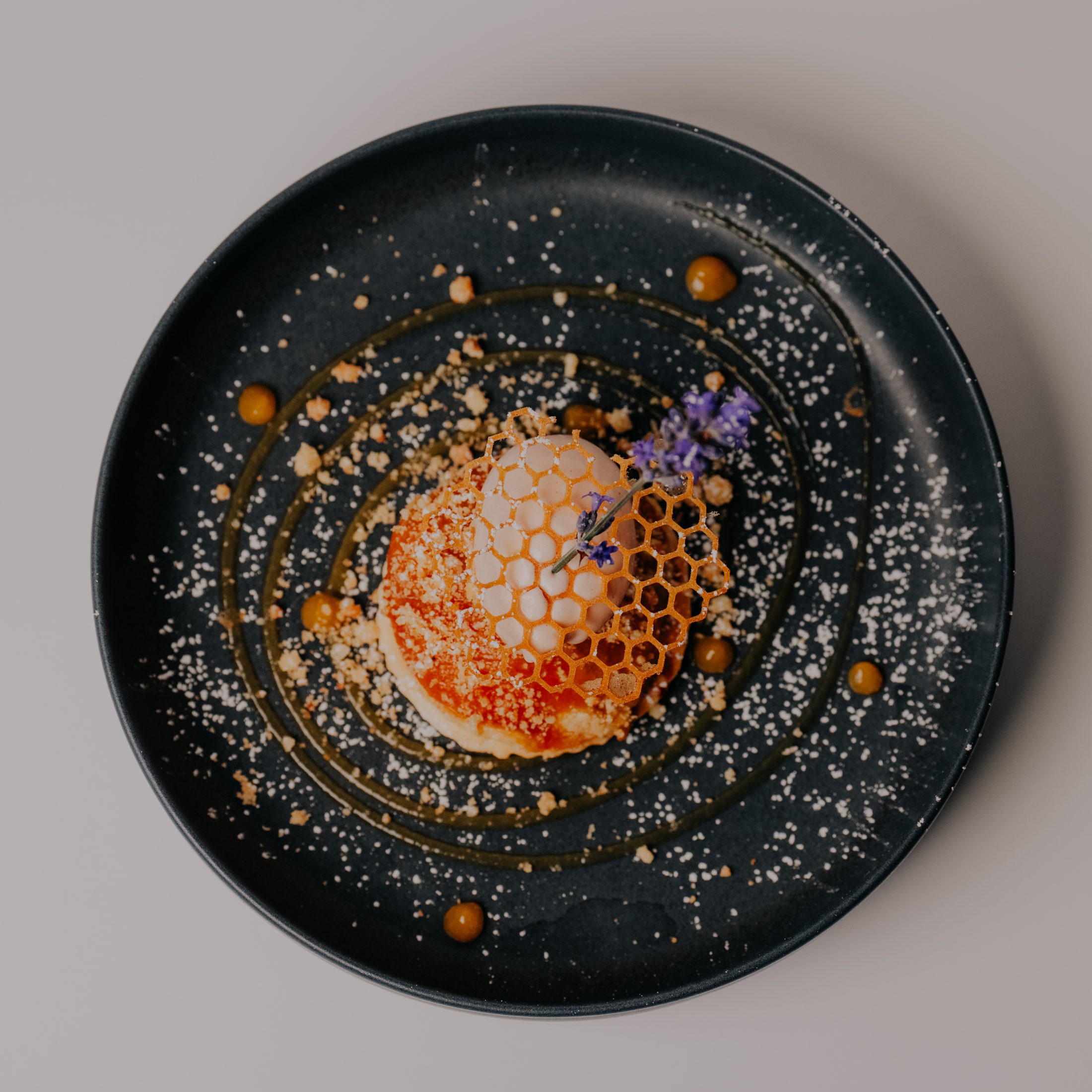 Dessert en nid d'abeille