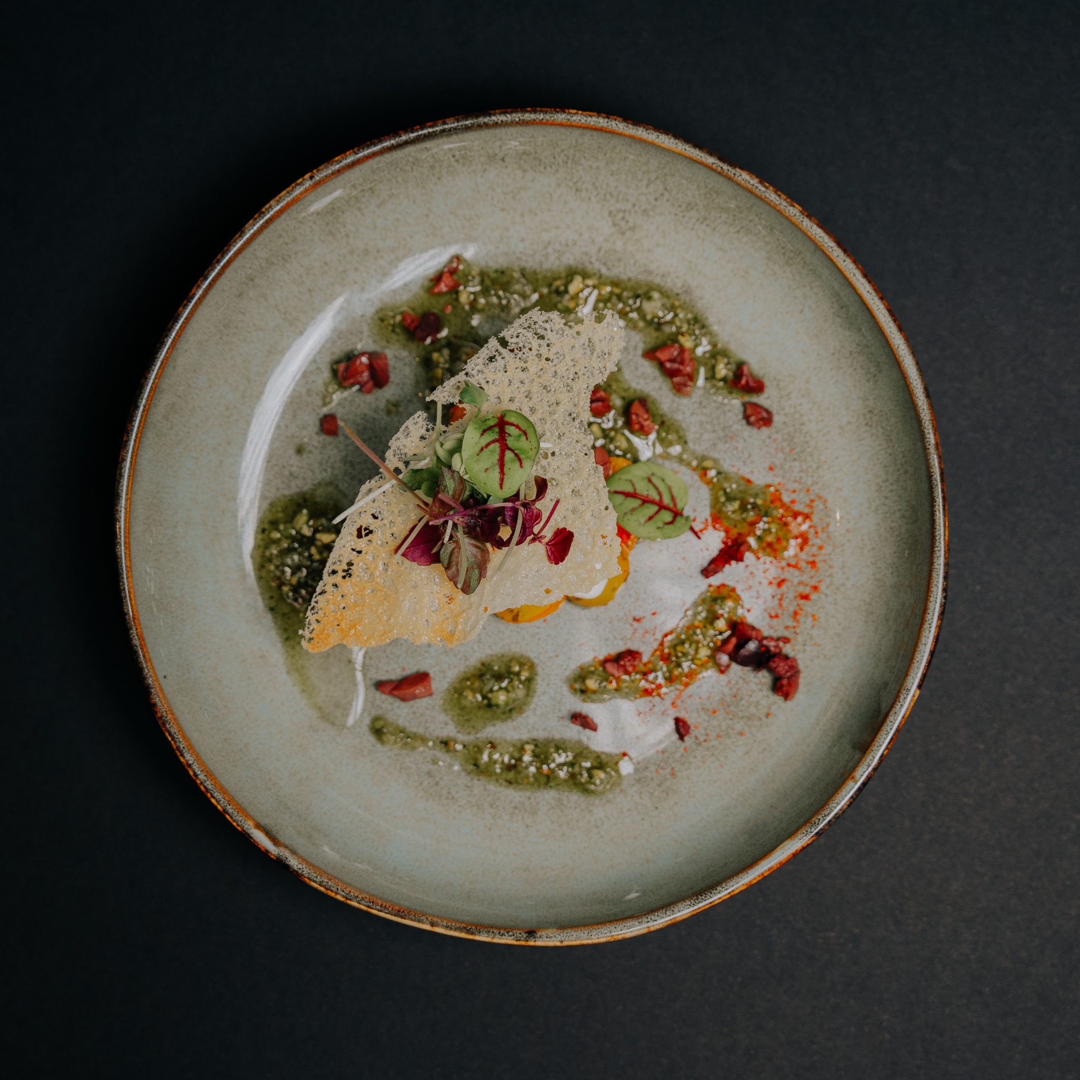 Poisson, assiette de grès